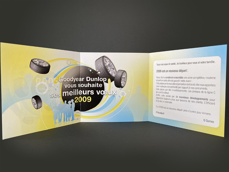 Carte-de-voeux-Dunlop-France2 Création de cartes de voeux papier sur-mesure en dépliant